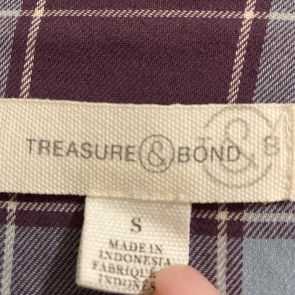 Treasure Bond womens plaid button down shirt - Picture 2 of 3